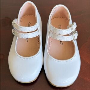 EUC toddler dress shoes.